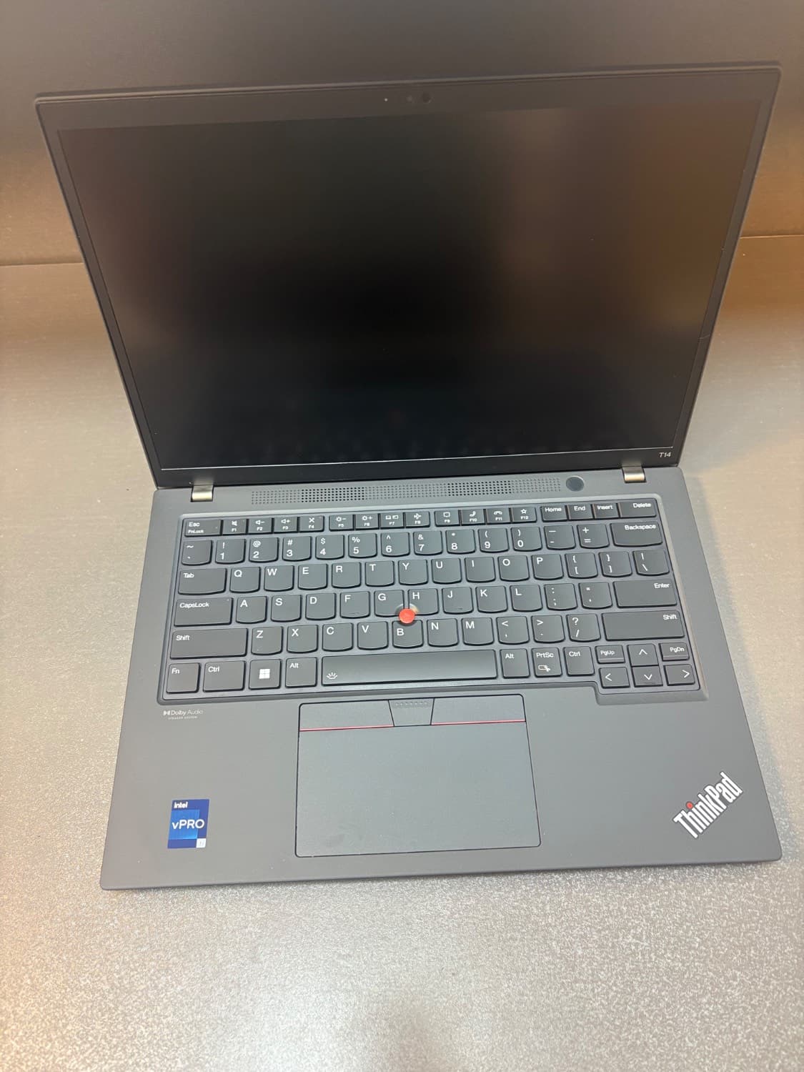لپ تاپ Lenovo مدل ThinkPad T14 Gen3 سایز 14 اینچ پردازنده اینتل core i7 1265u | رم ۱۶ گیگ هارد 256 گیگ m2 (مشابه نو )