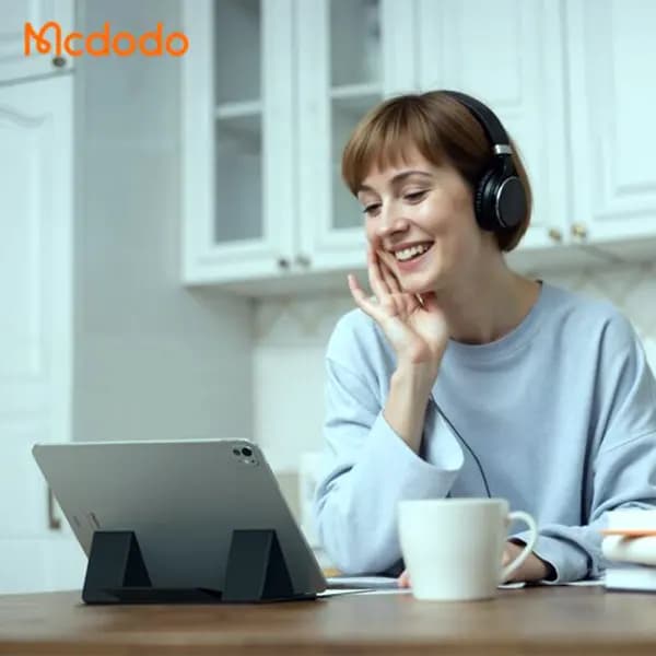 استند پایه نگهدارنده تاشو چرمی لپتاپ و تبلت مک دودو مدل FS-802 — تصویر ۳
