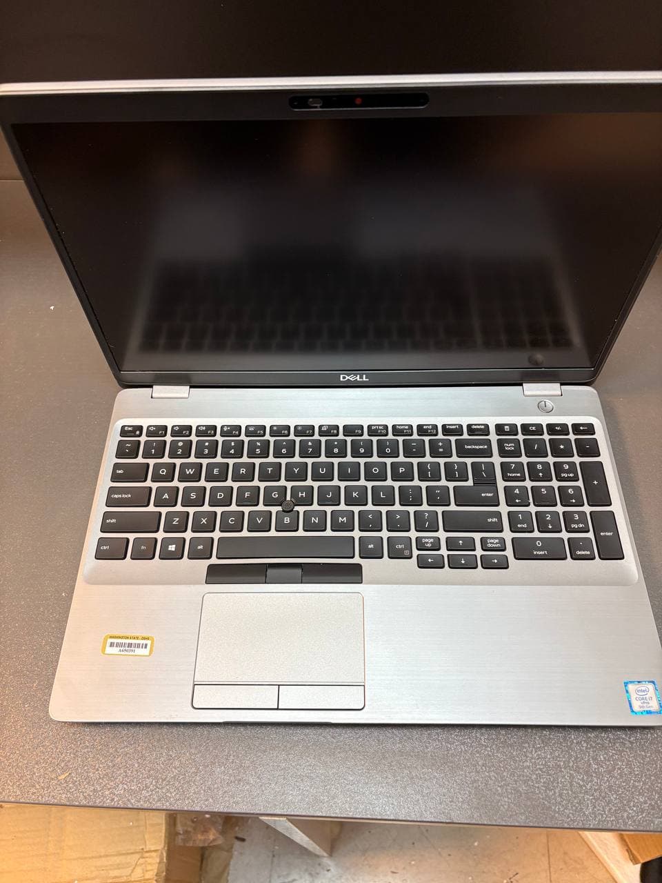 لپ تاپ Dell مدل Latitude 5501سایز 15.6 اینچ تاچ پردازنده اینتل core i7 نسل نه 9850H رم 16گیگ هارد ssd مشابه نو — تصویر ۷