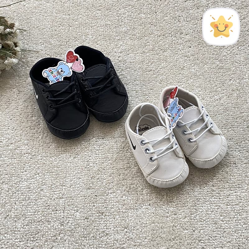 پاپوش نوزاد اسپرت طرح NIKE — تصویر ۳