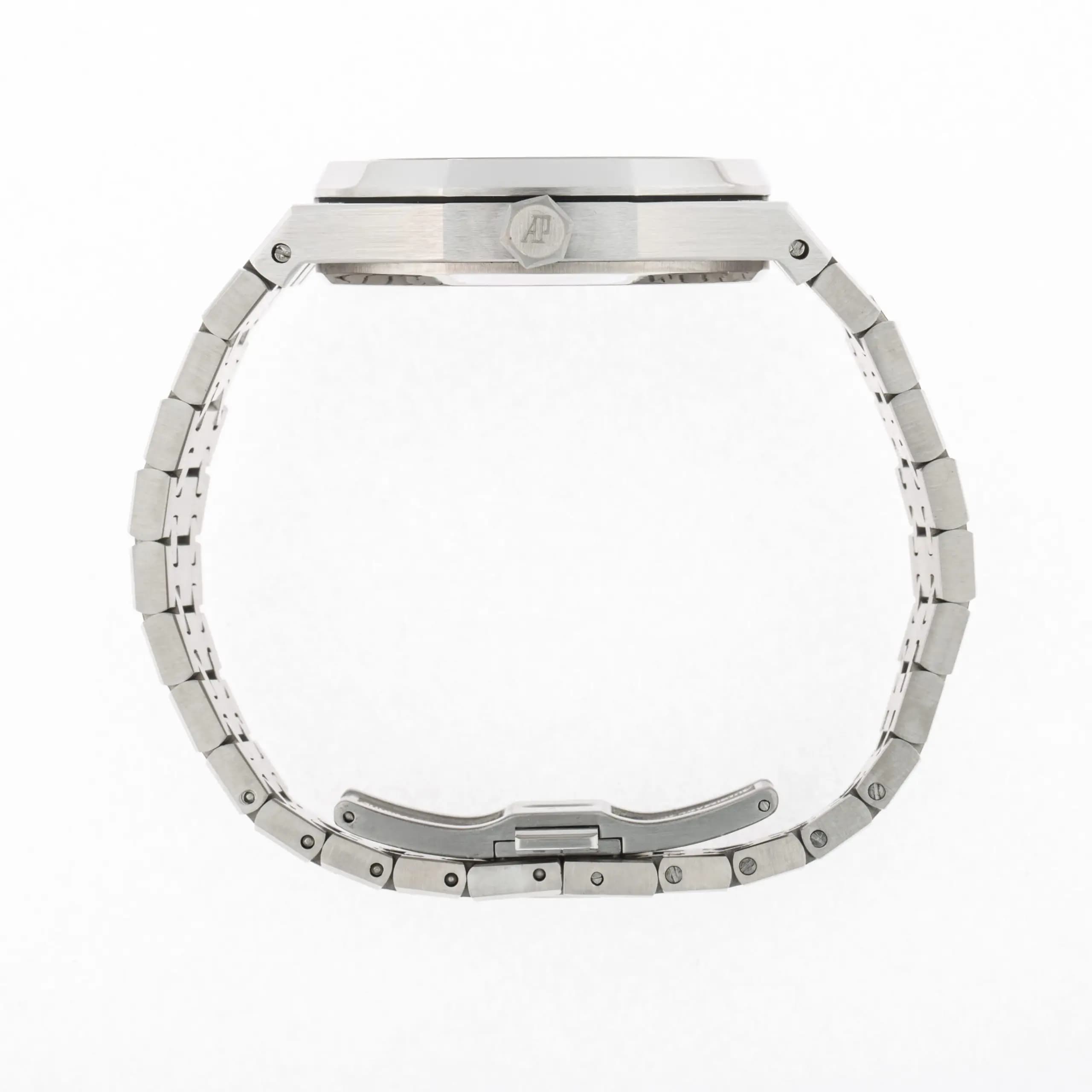 ساعت مردانه (AP) ای پی مدل Royal Oak Offshore کد m0s0grs0in2 — تصویر ۴