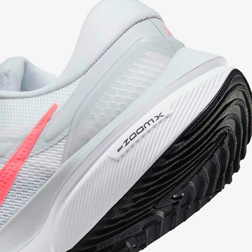 کفش دویدن برند Nike نایکی مدل Air Zoom Vomero 16 — تصویر ۶