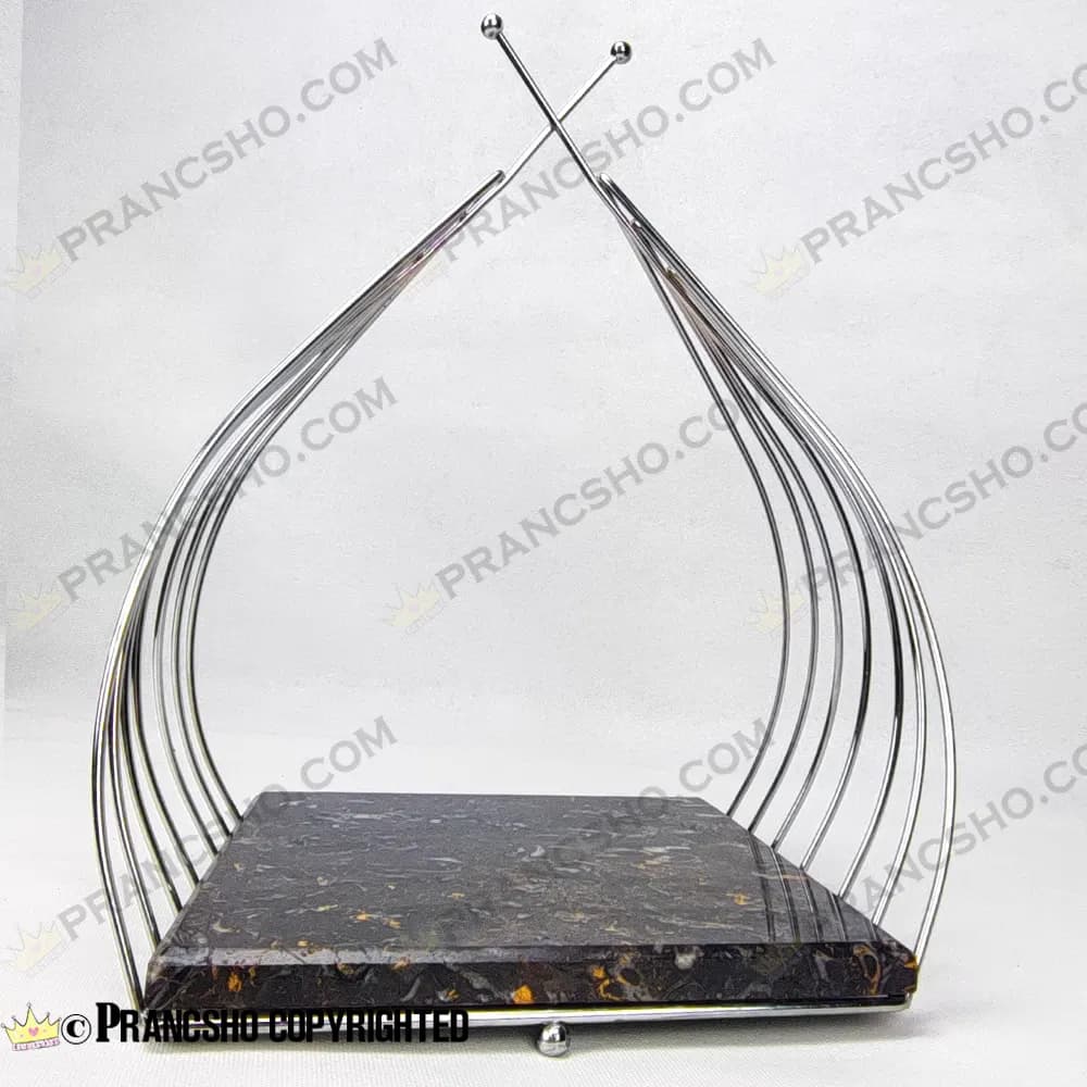 استند سنگی سرو طرح سبد پیازی نقره‌ای مربع بزرگ سنگ مشکی خط طلایی — تصویر ۳