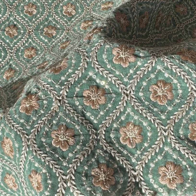 پارچه مخمل سبز نسکافه ای — تصویر ۲