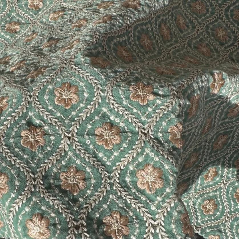 پارچه مخمل سبز نسکافه ای — تصویر ۴