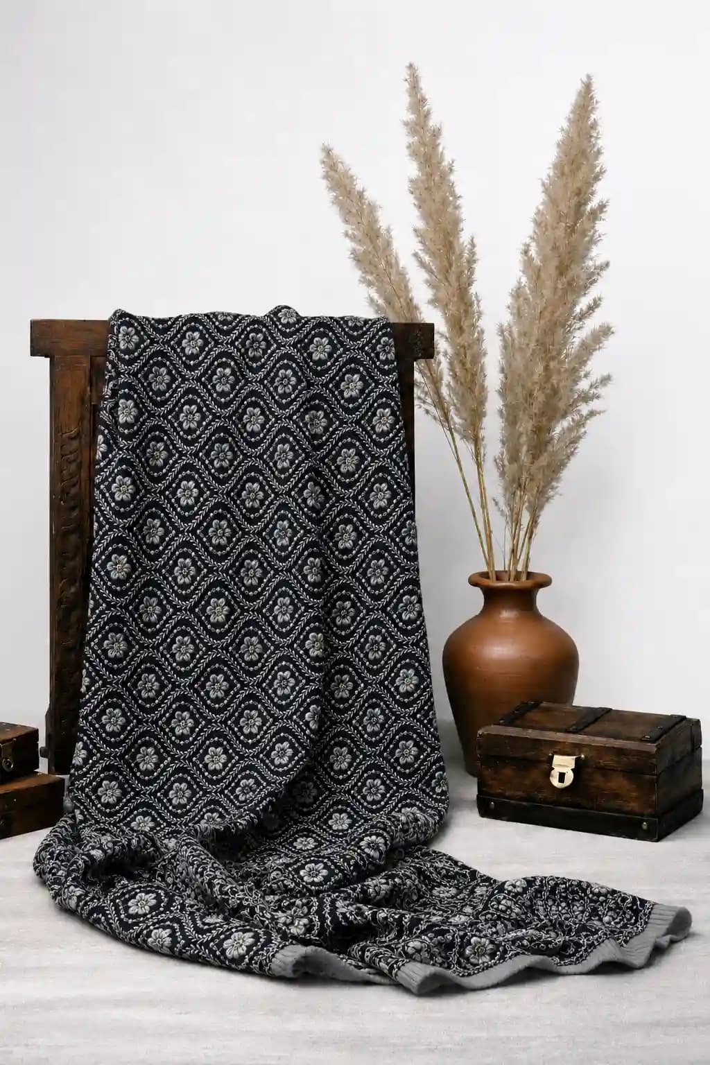 پارچه تافته طرح دار طوسی آبی