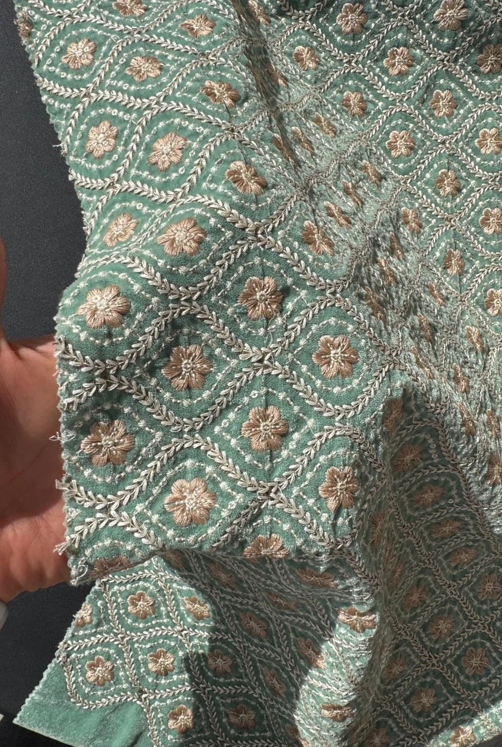 پارچه تافته سبز نسکافه ای — تصویر ۳