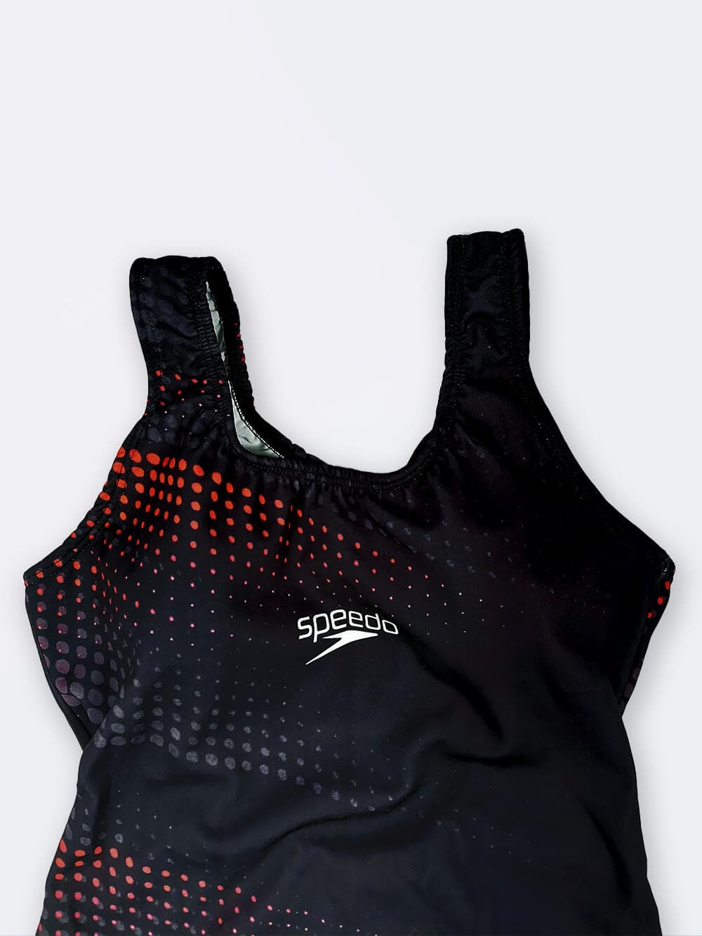 لباس شنا زنانه پشت قهرمانی اسلیپ مشکی رنگ و اسپرت اسپیدو ( Speedo ) کاپدار — تصویر ۴