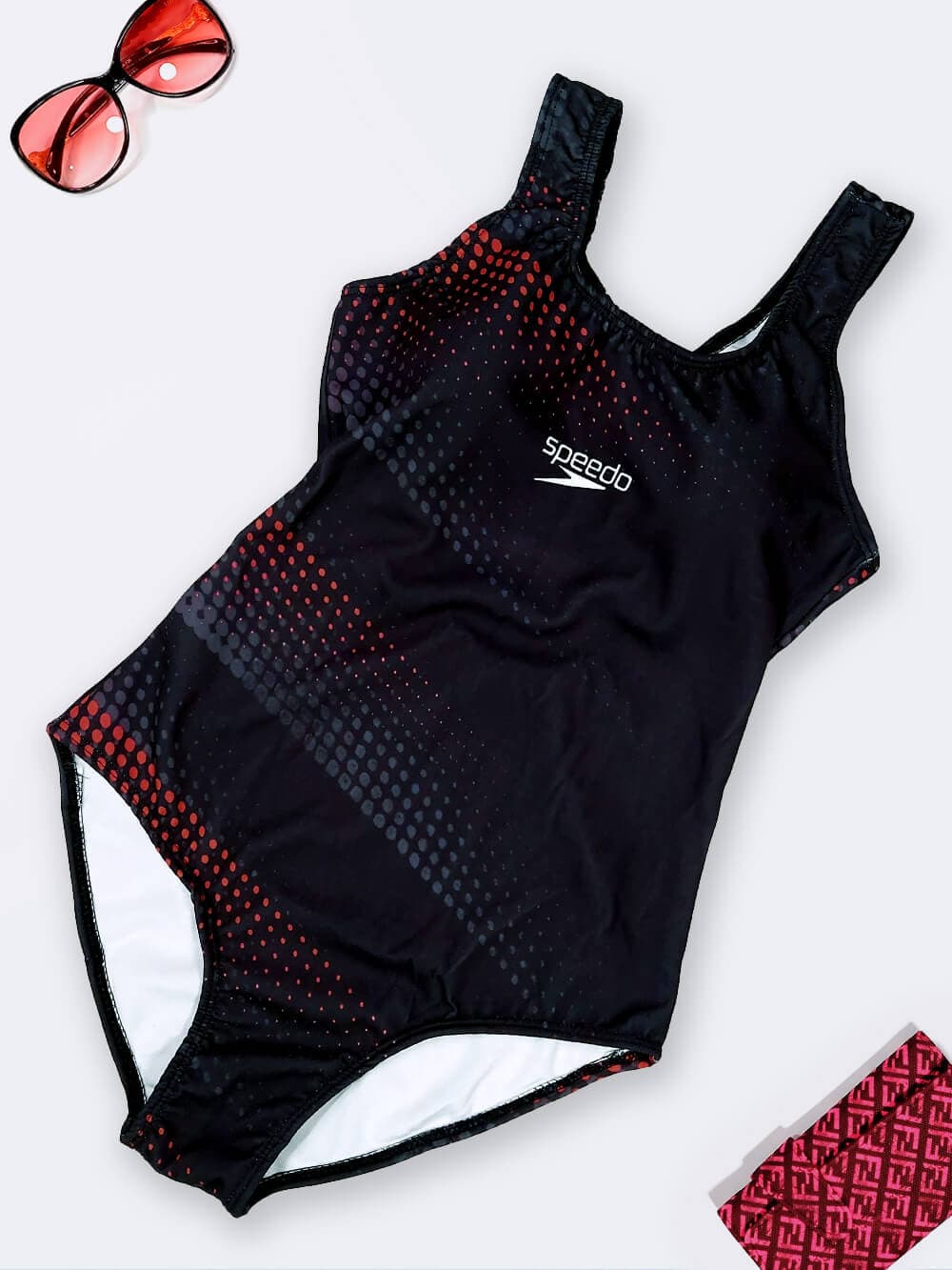 لباس شنا زنانه پشت قهرمانی اسلیپ مشکی رنگ و اسپرت اسپیدو ( Speedo ) کاپدار