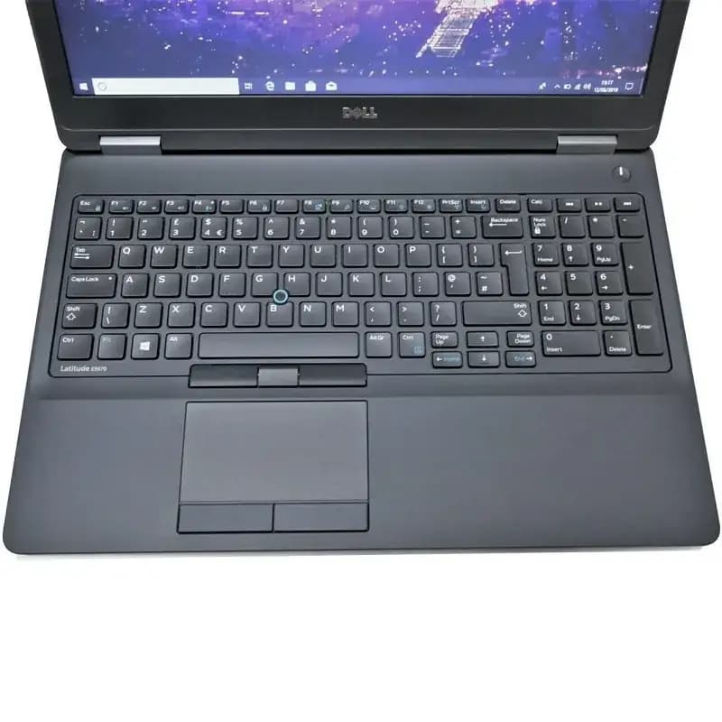 لپ تاپ استوک Dell Latitude E5570 | i7 6820HQ | 16GB | 256GB — تصویر ۴