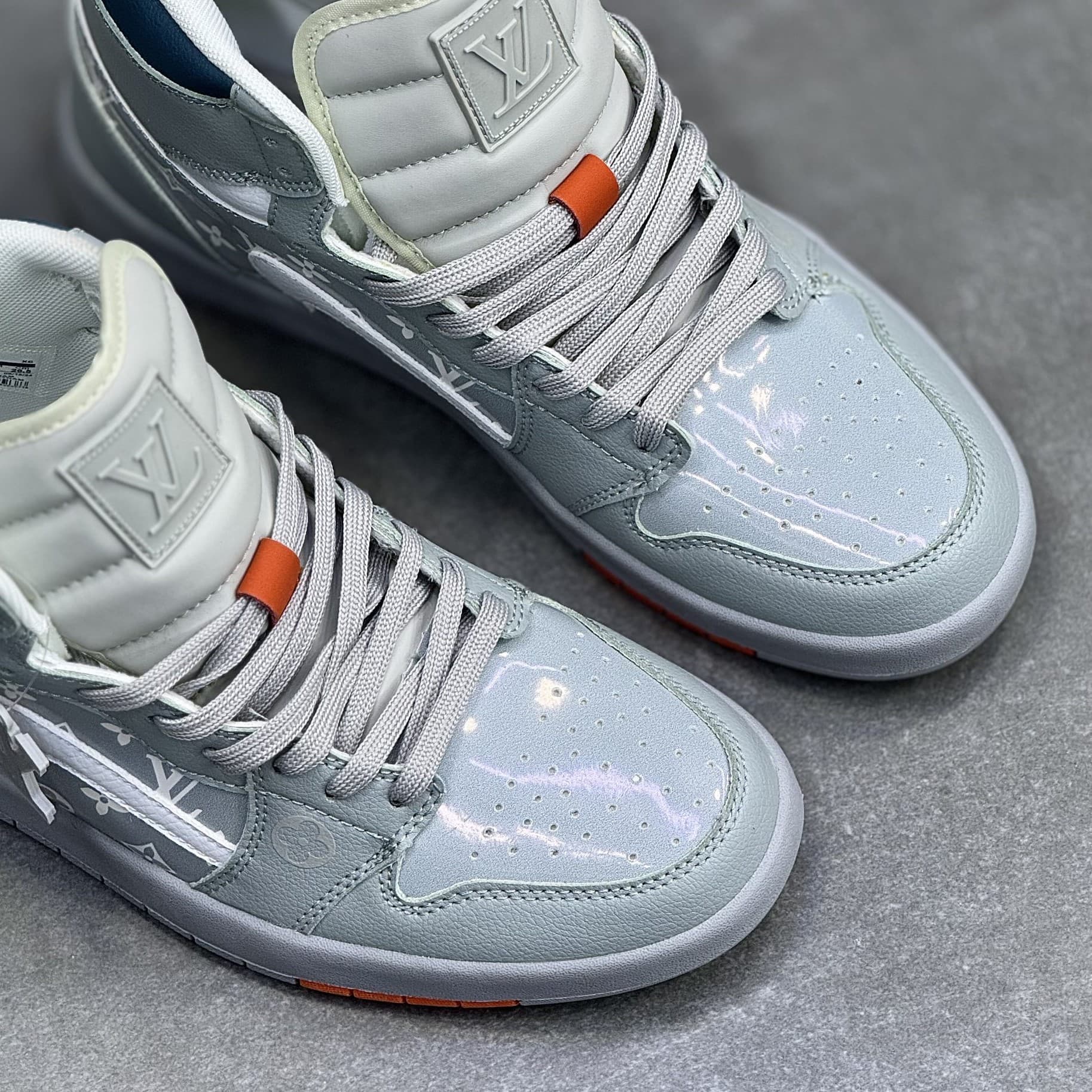 کفش نایک جردن وان ساقدار لویی ویتون Nike Air Jordan 1 High Louis Vuitton — تصویر ۳