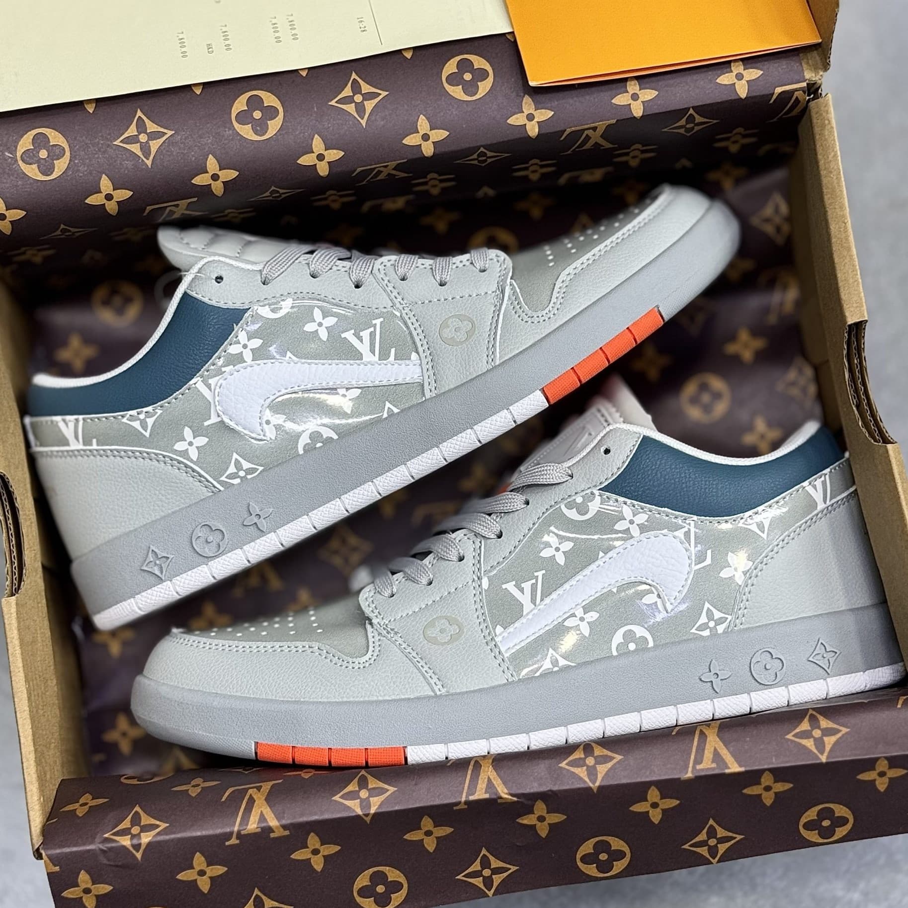کفش نایک جردن وان لو لویی ویتون Nike Air Jordan 1 Low Louis Vuitton — تصویر ۲