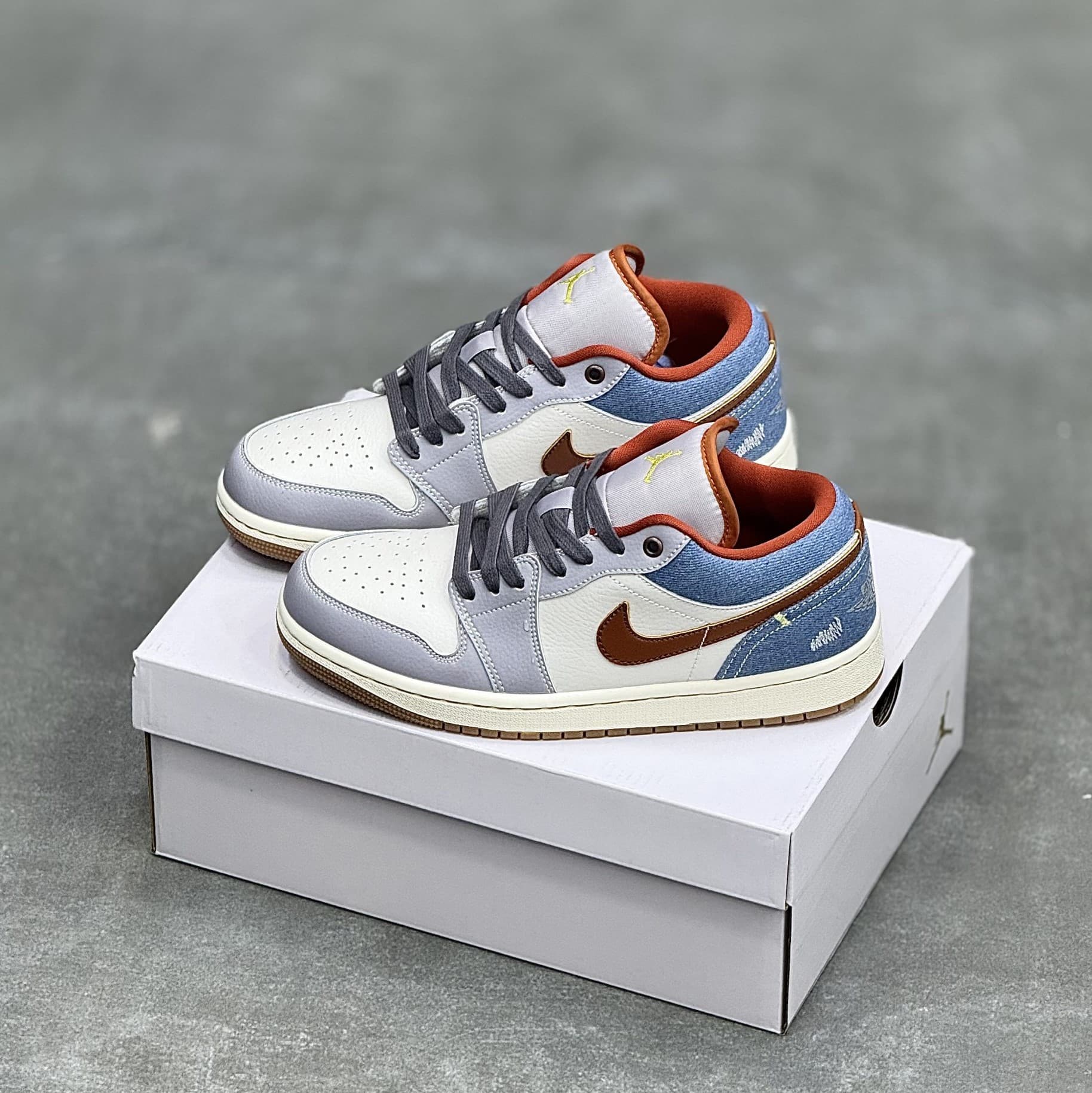 کفش نایک ایر جردن وان لو فانتوم دنیم Nike Air Jordan 1 Low Phantom Denim