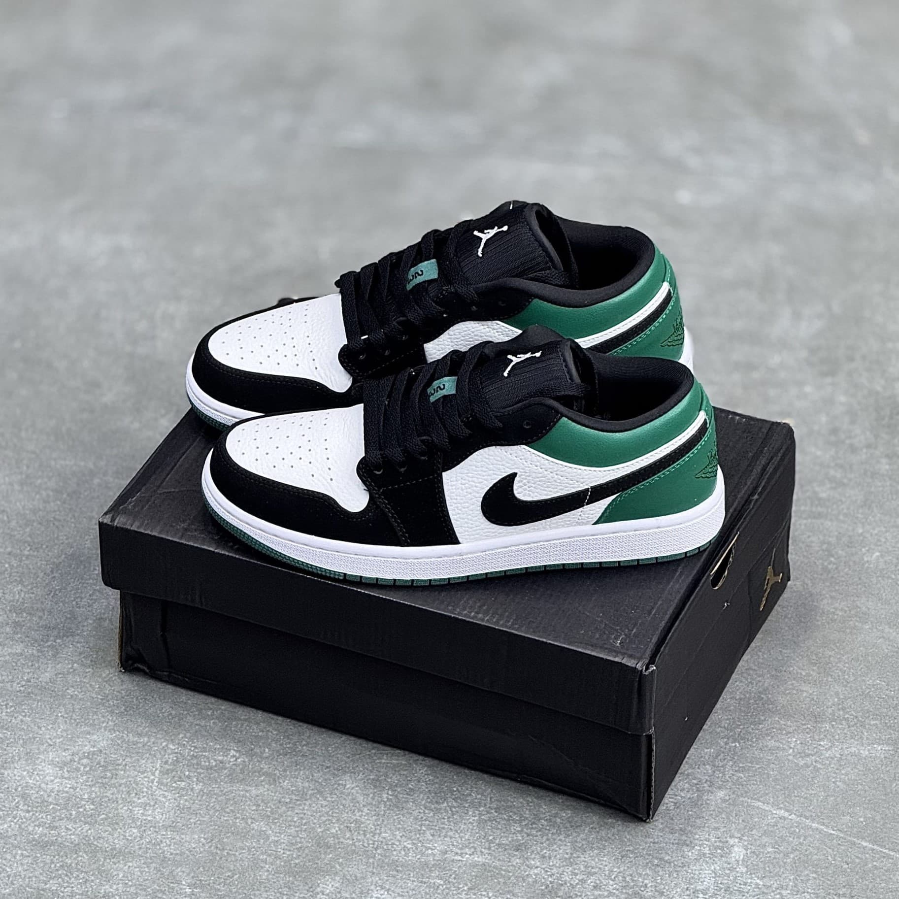 کفش نایک ایر جردن وان لو سبز مشکی Nike Air Jordan 1 Low Green Black