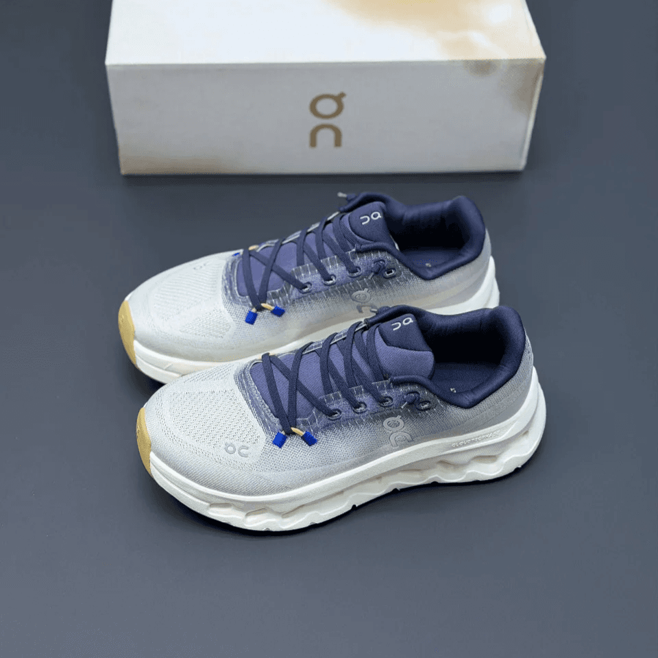 کفش آن رانینگ QC Cloudtilt سفید بنفش On Running QC Cloudtilt White Purple — تصویر ۳