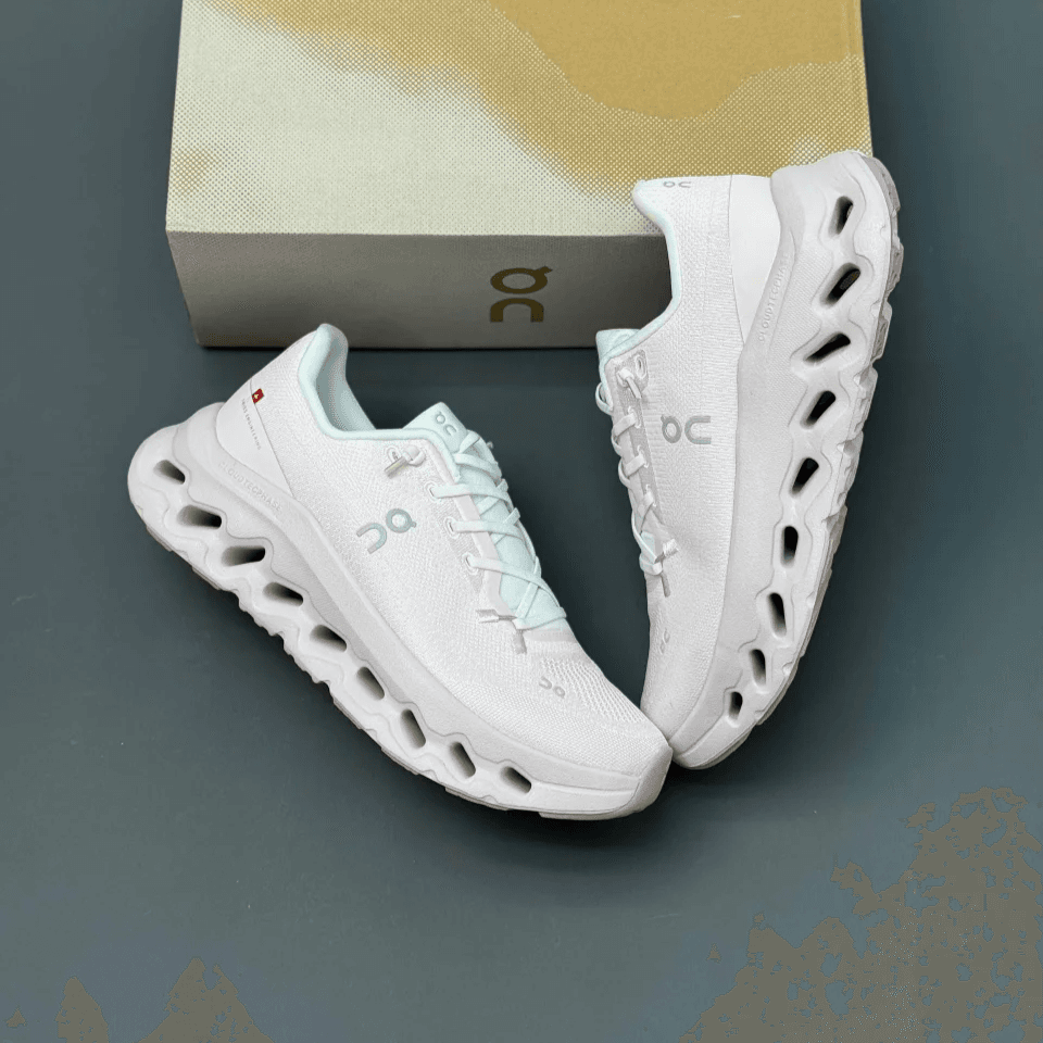 کفش آن رانینگ QC Loewe Cloudtilt یاسی سفید On Running QC Loewe Cloudtilt Lilac White — تصویر ۲