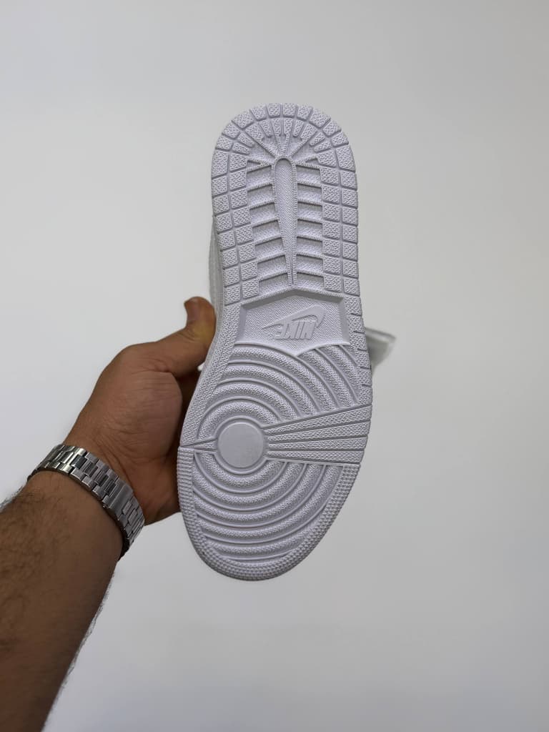 کتونی دخترانه و پسرانه نایکی جردن وان nike Jordan one — تصویر ۴