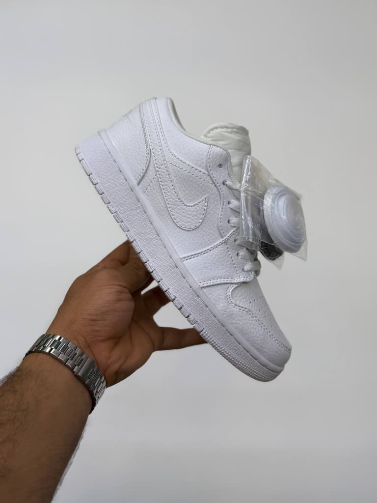 کتونی دخترانه و پسرانه نایکی جردن وان nike Jordan one