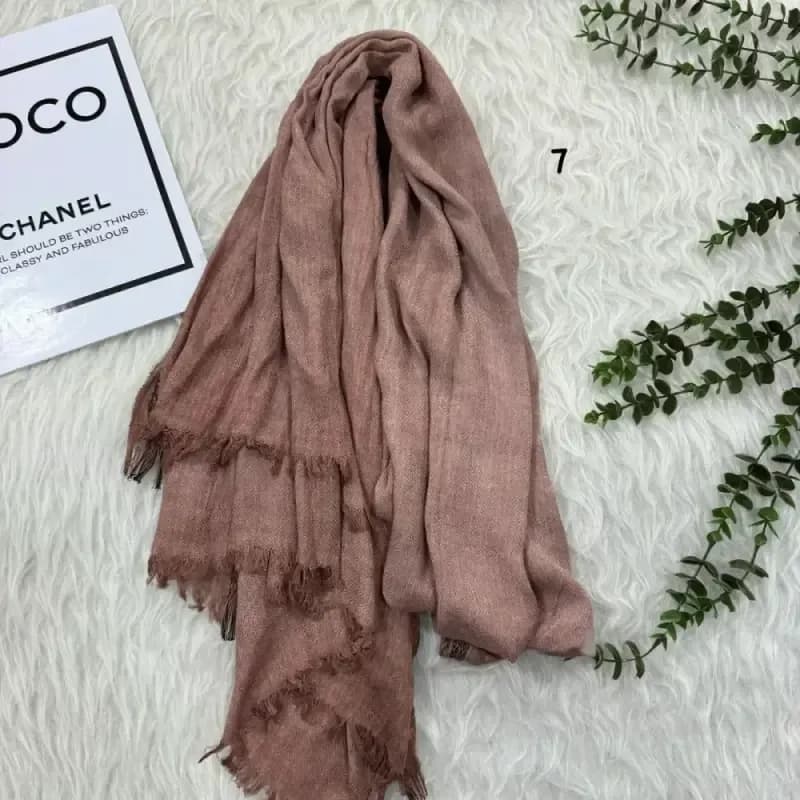 شال پاییزه نخی ضخیم وارداتی زنانه قواره بزرگ 200×85 بدون آبرفت و رنگ رفت