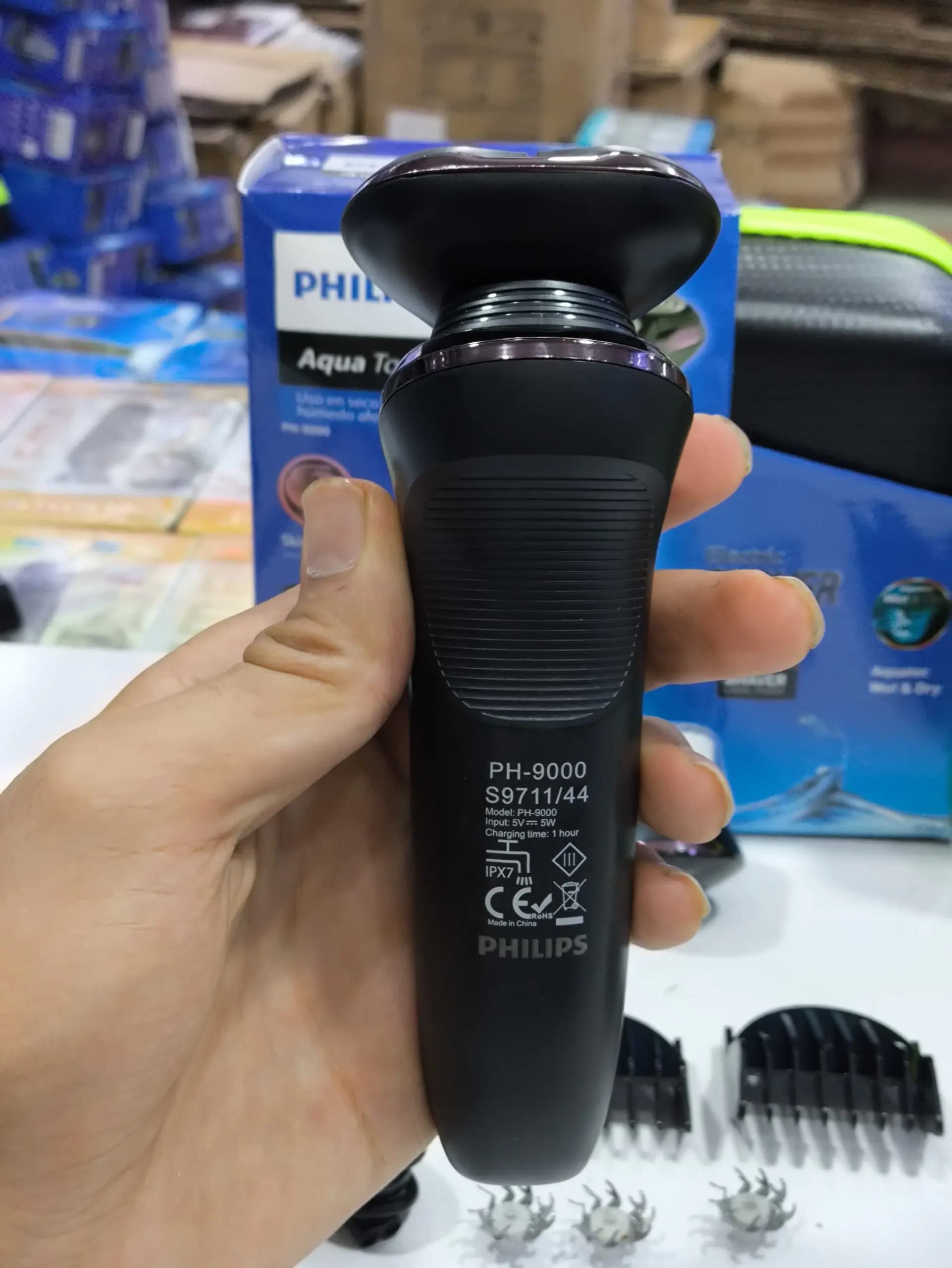 سه تیغ فیلیپس مدل PH-9000 سری S9711/44 ‏(AR) — تصویر ۷