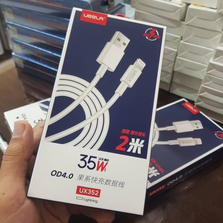 کابل شارژ UEELR مدل UX352 USB-Lightning طول 2 متر | فست شارژ 35 وات