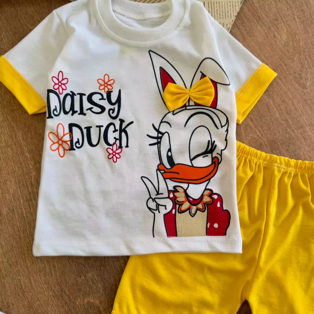 تیشرت شلوارک اردک پاپیونی Daisy Duck (ایراددار) کد 6263-1 — تصویر ۳