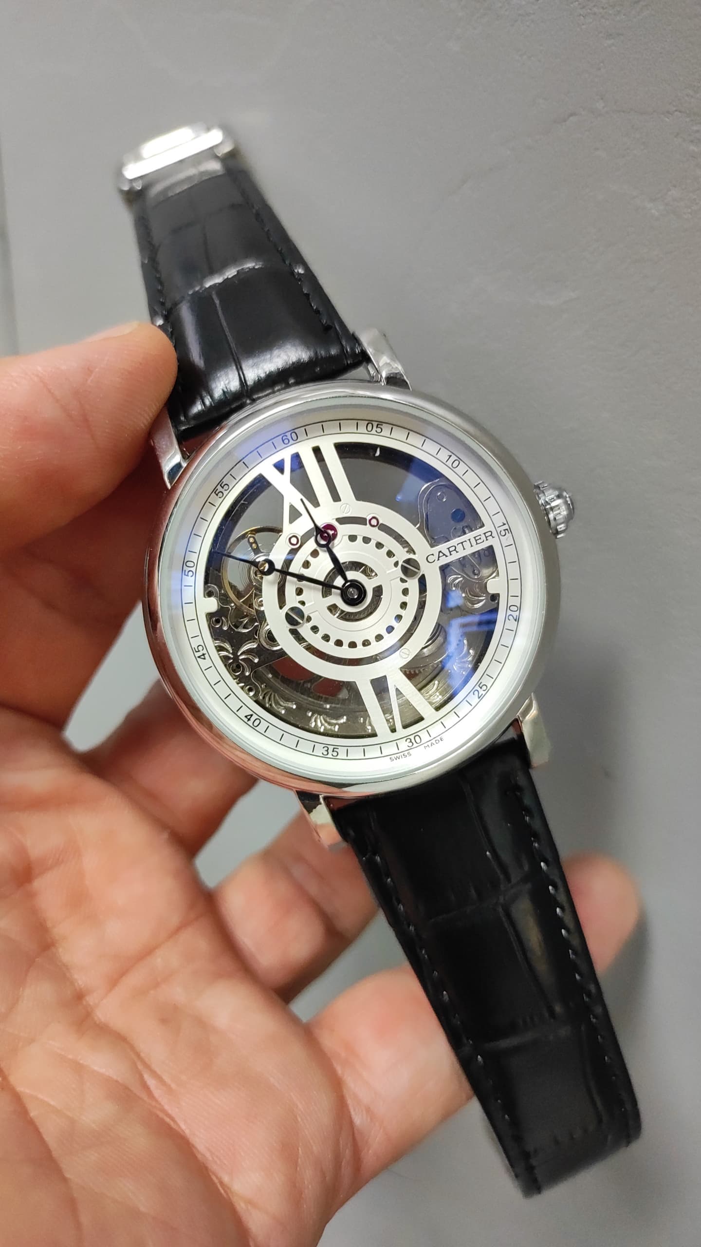 ساعت مردانه اتوماتیک کارتیه Cartier — تصویر ۳