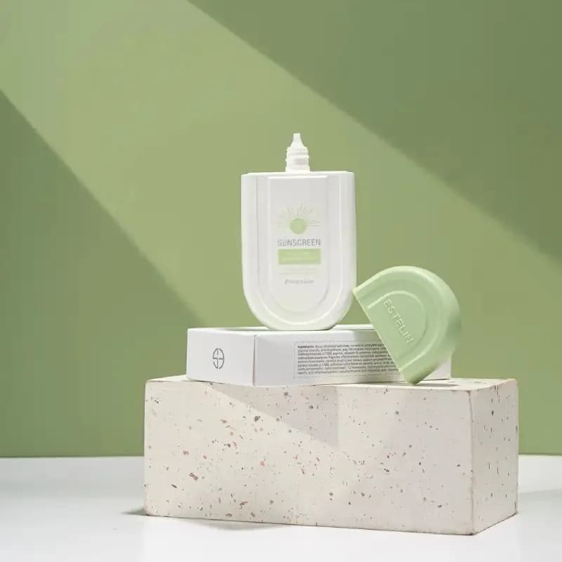 کرم ضد آفتاب بی رنگ ترمیم کننده استلین مدل مویسچر SPF90 حجم 100 میل — تصویر ۵