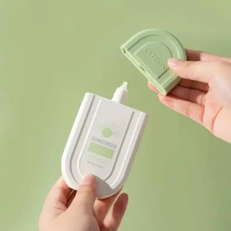 کرم ضد آفتاب بی رنگ ترمیم کننده استلین مدل مویسچر SPF90 حجم 100 میل — تصویر ۷