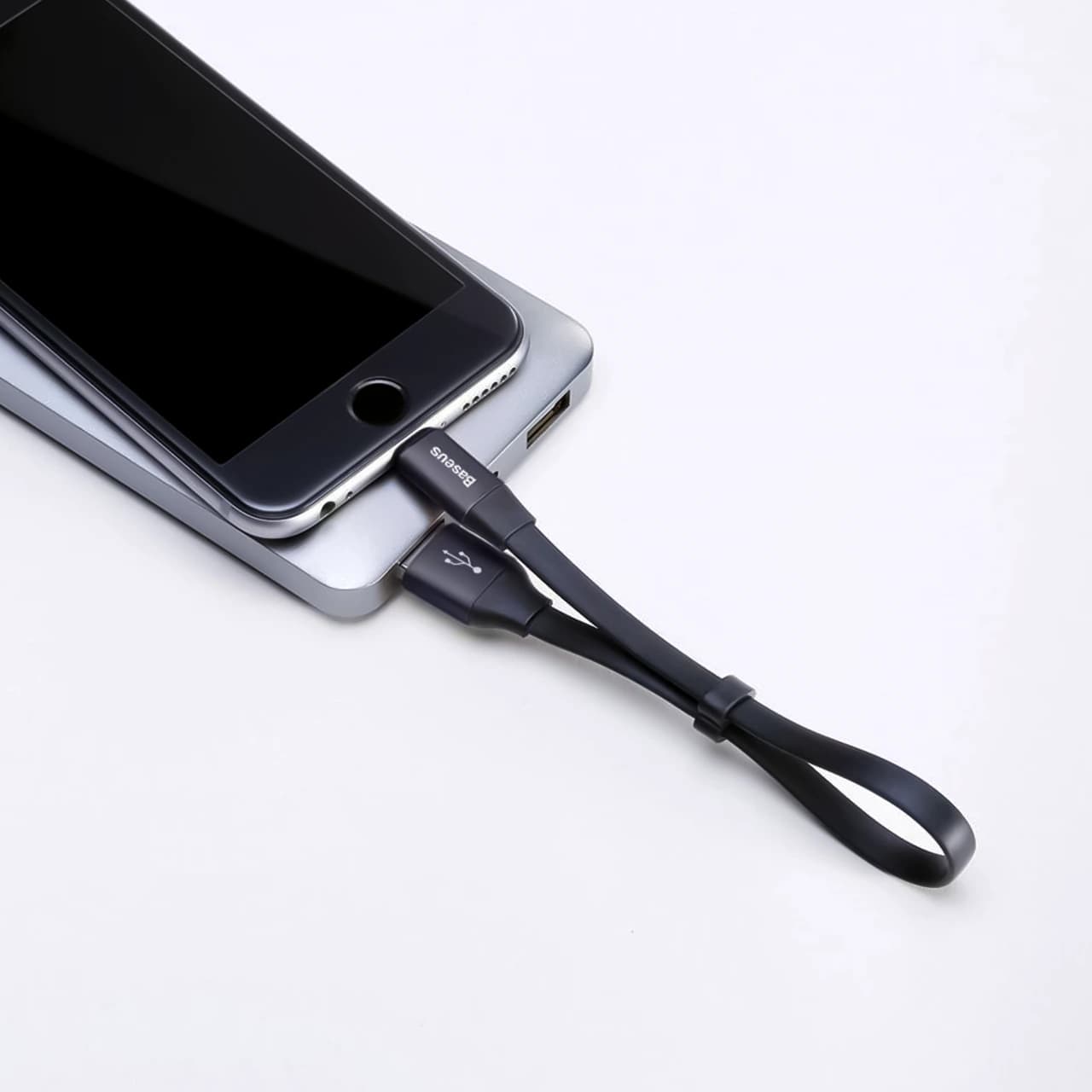 کابل تبدیل USB به لایتنینگ بیسوس مدل CALMBJ-B01 طول 23 سانتی متر — تصویر ۵