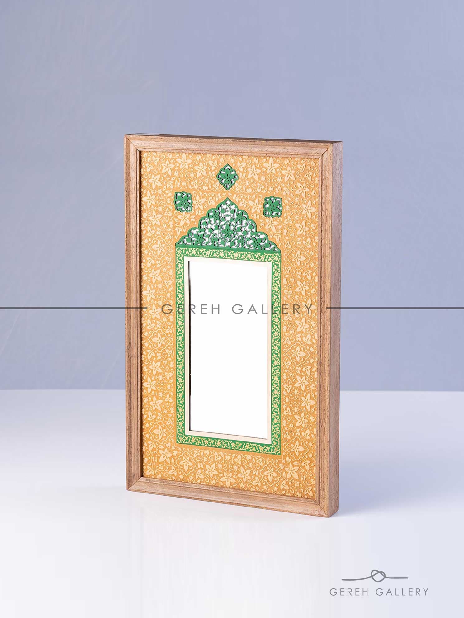 قاب آینه روشنا — تصویر ۳