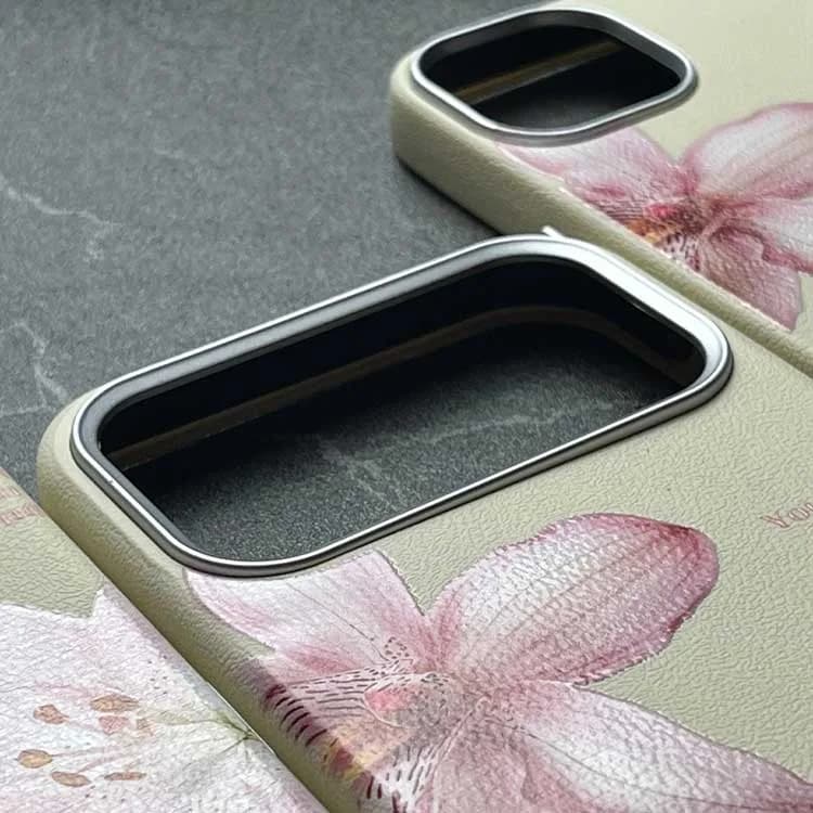 قاب لیلیوم صورتی مدل iPhone 16 Pro | قاب فانتزی شیک — تصویر ۲