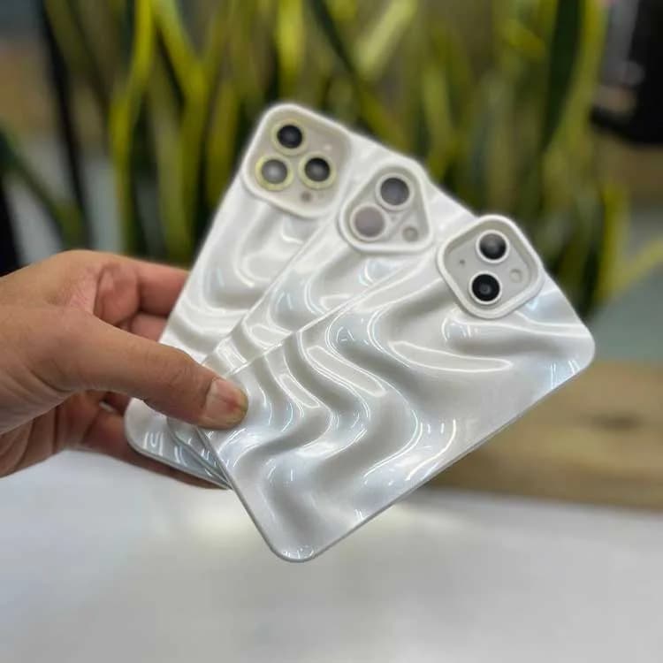 قاب دفورمه موج صدفی مدل iPhone 15 Pro Max | قاب فانتزی شیک — تصویر ۵