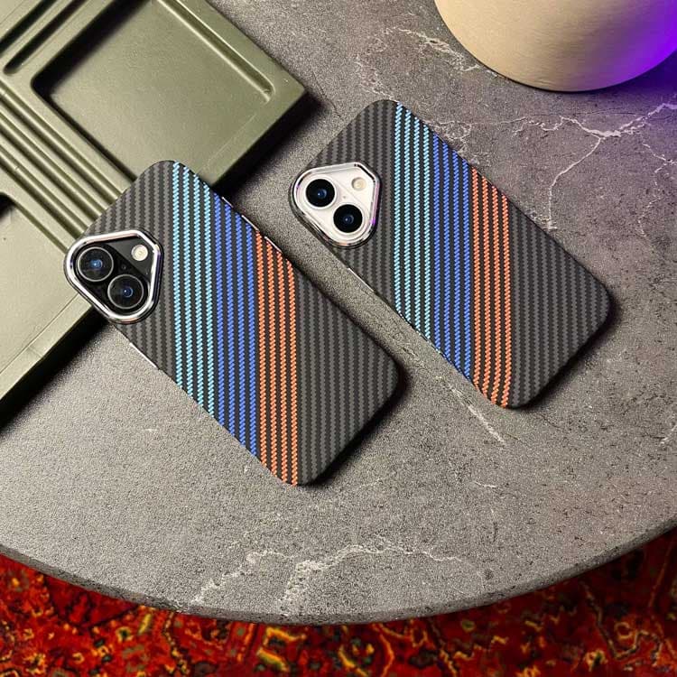 قاب کربنی BMW Style آیفون 16 | قاب Carbon Fiber iPhone 16 — تصویر ۴