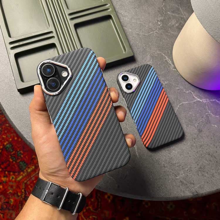 قاب کربنی BMW Style آیفون 16 | قاب Carbon Fiber iPhone 16 — تصویر ۳