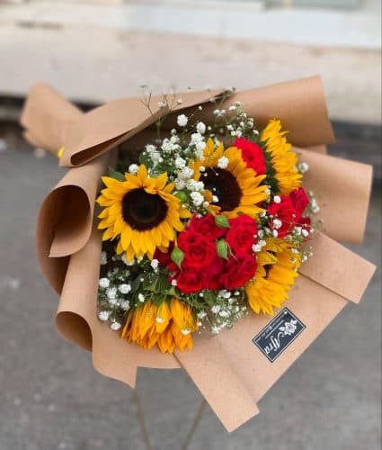 بهترین و زیباترین گل و هدیه برای روز مادر