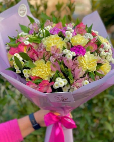گل برای تبریک روز زن شاغل