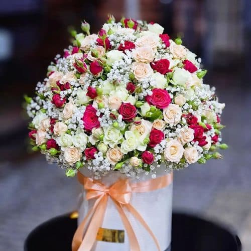 گل برای تبریک روز مادر به زن حامله
