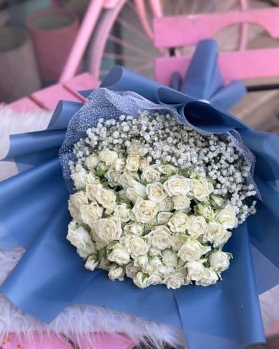 گل برای تبریک روز زن از طرف مادر به دخترش