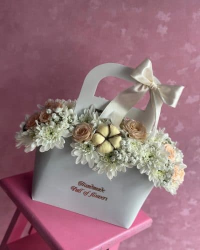 گل و هدیه روز پزشک زن
