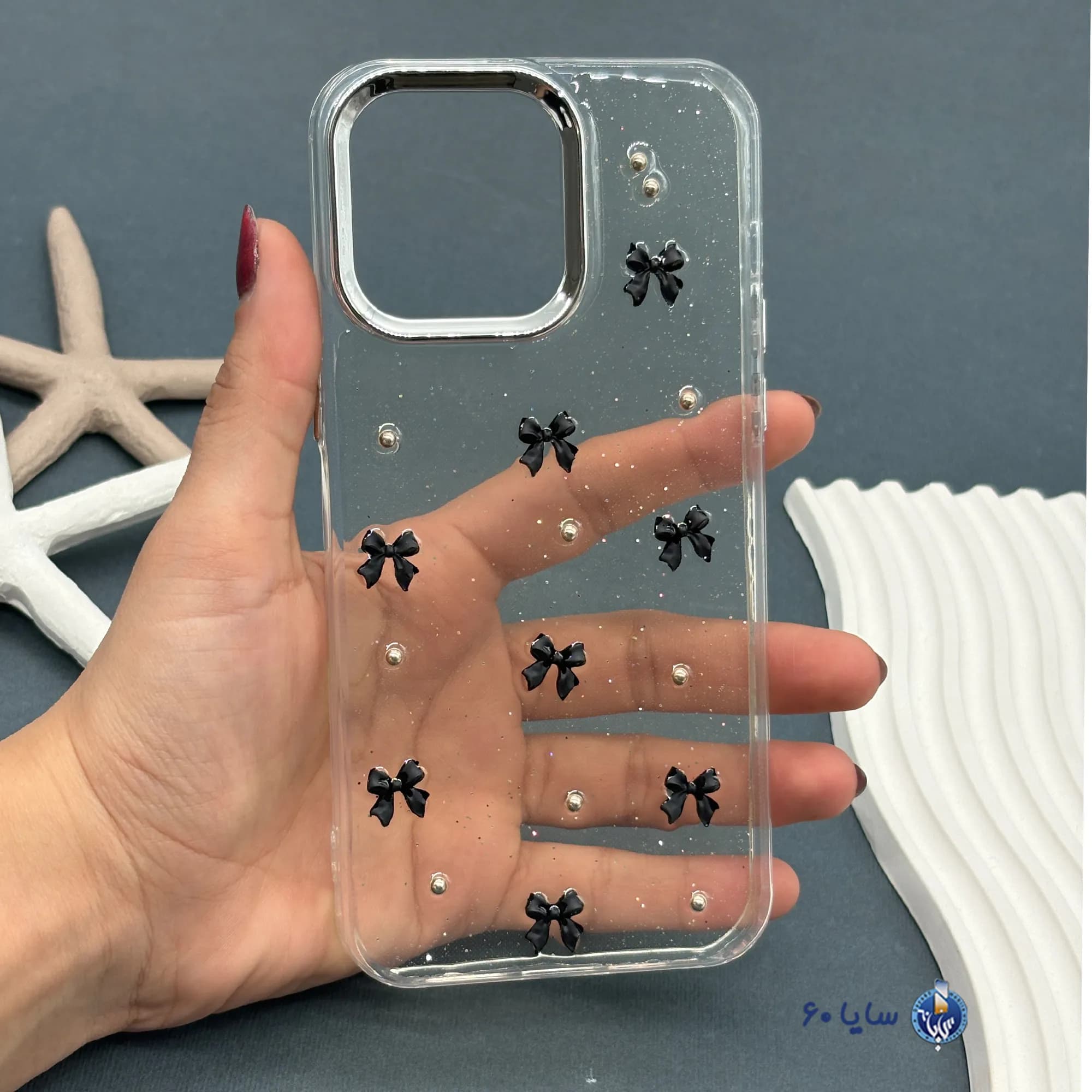 قاب موبایل IPHONE 15 PROMAX رزینی اکلیلی مدل پاپیون مشکی