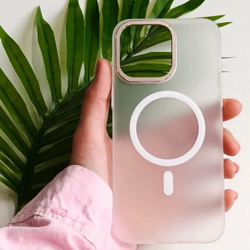 گارد آیفون 14 پرو مکس طرح پشت مات رنگ سفید مگ سیف دار Iphone 14 pro max محافظ و قاب