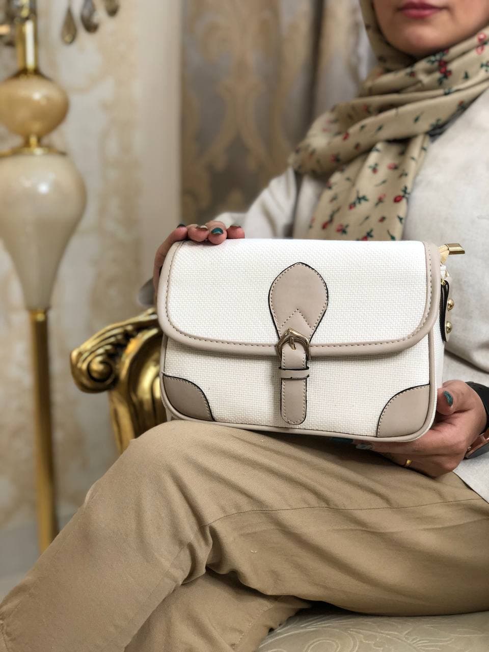 کیف زنانه پاسپورتی کنفی جلو سگک دار