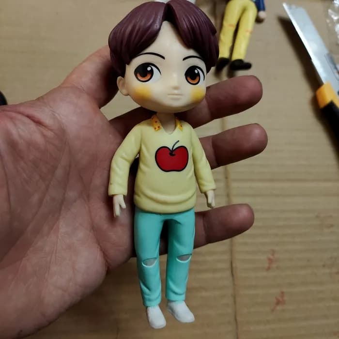 اکشن فیگور انیمه BTS J-hope — تصویر ۳