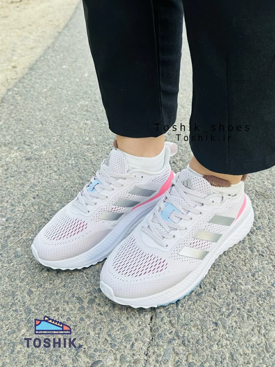 کتونی ادیداس مدل PUREBOOST رنگ سفید صورتی — تصویر ۵