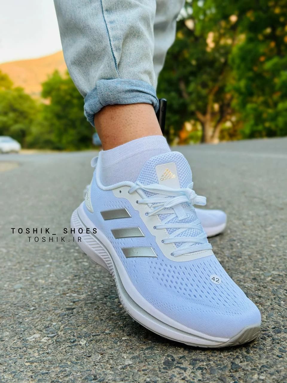 کفش ادیداس مدل bounce رنگ سفید — تصویر ۴