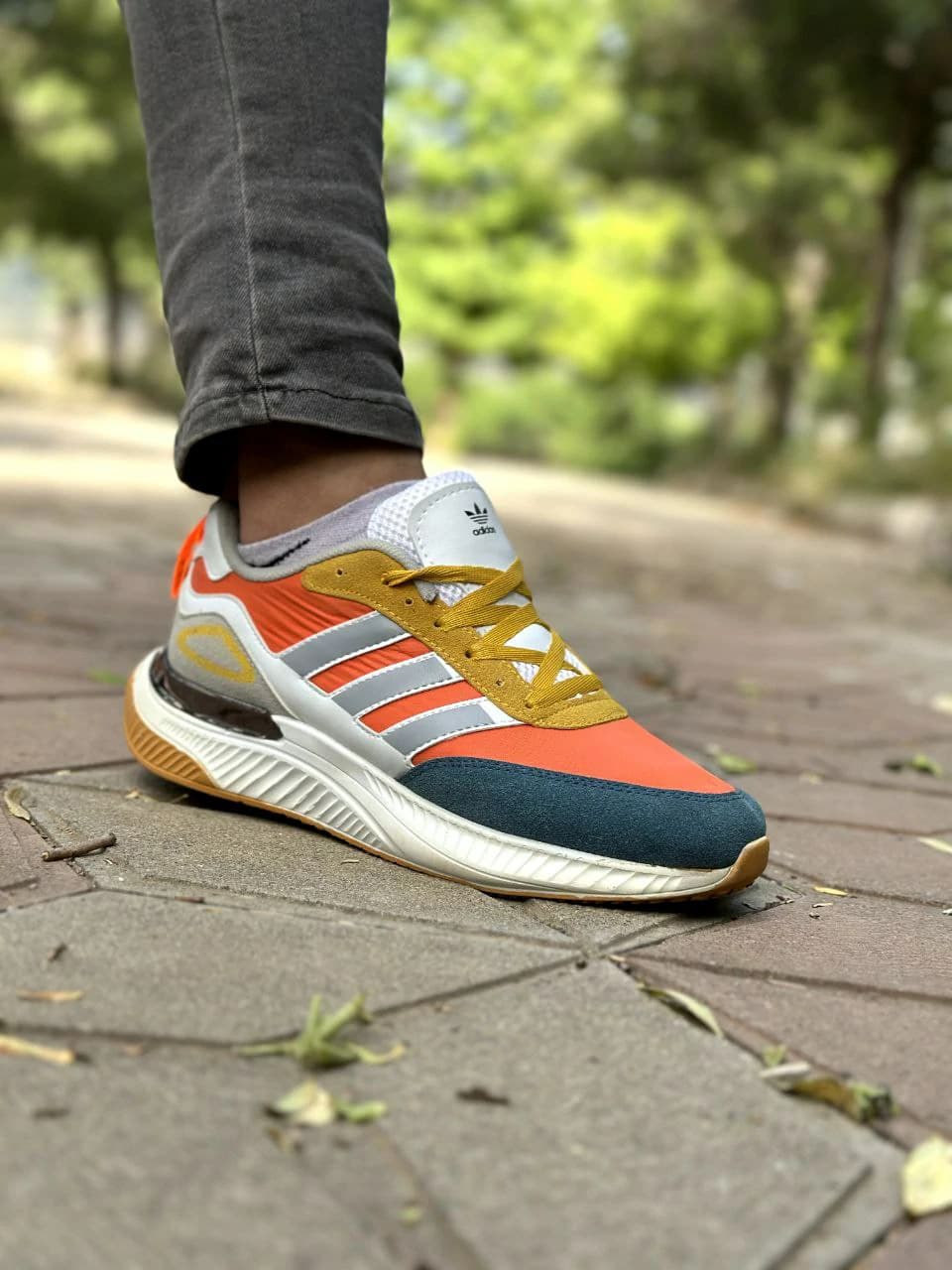 کتونی ادیداس زد ایکس 1000 – zx1000 رنگ نارنجی — تصویر ۳