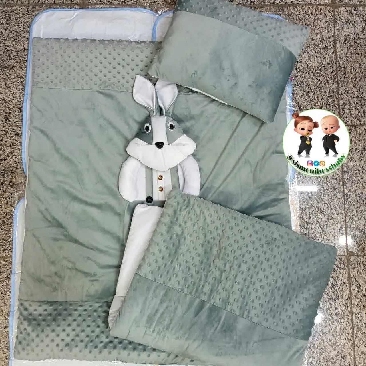 سرویس خواب نوزادی مخمل چهار تیکه برجسته ضدحساسیت تشک و لحاف — تصویر ۵