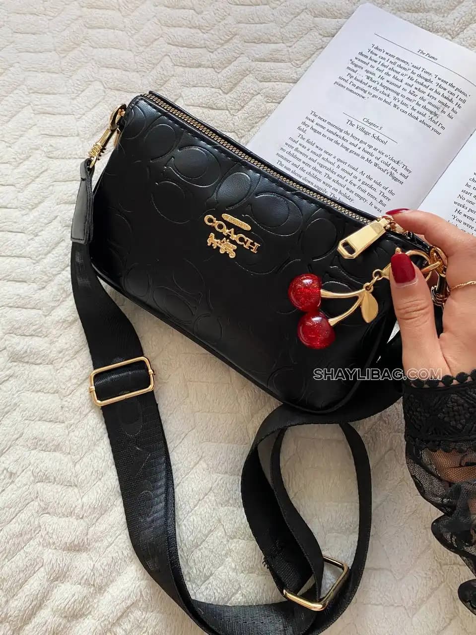 کیف دوشی زنانه مدل کوچ