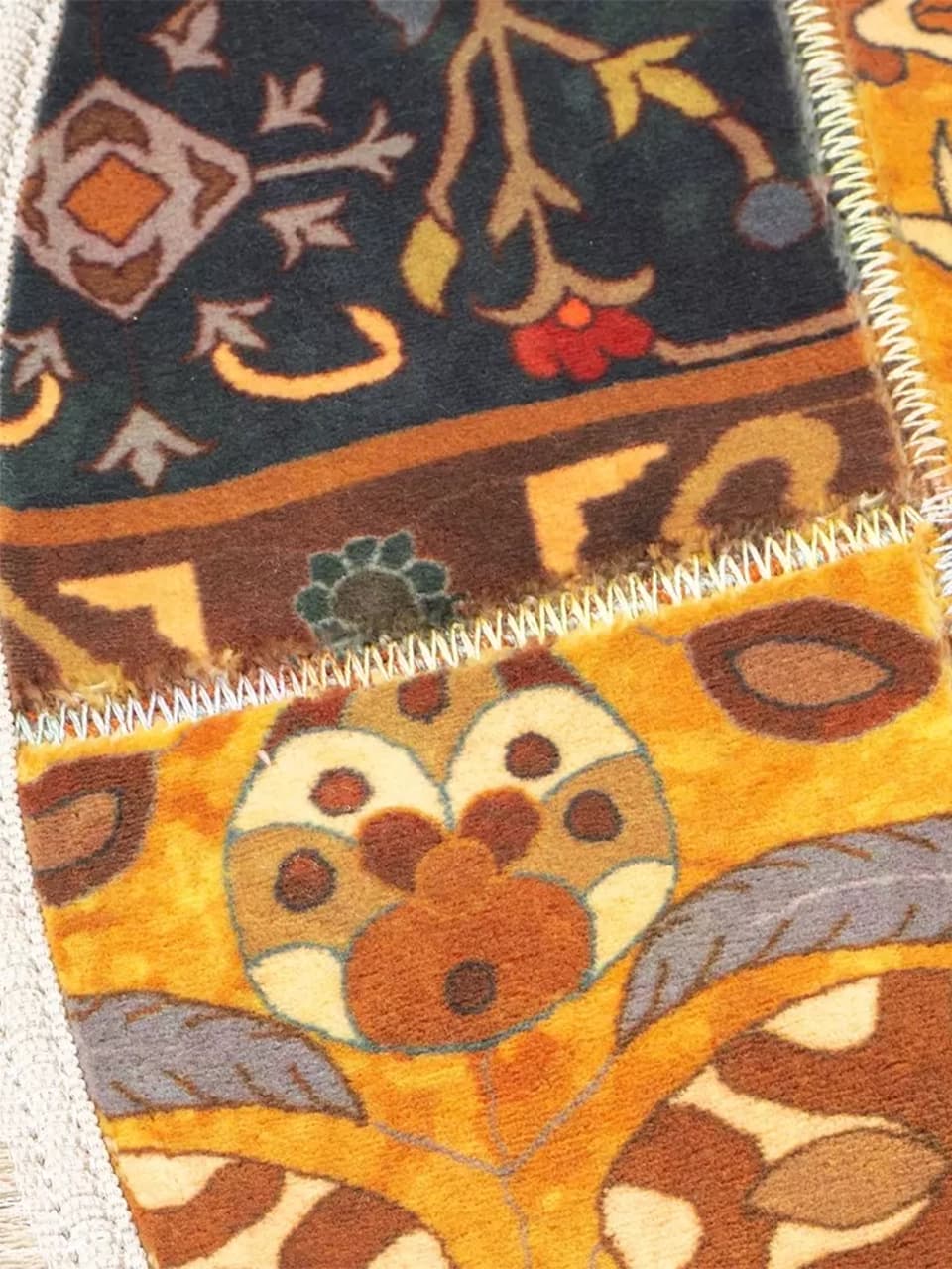 فرش سنتی بیضی کد GB11031 تمام رنگ 700 شانه — تصویر ۳
